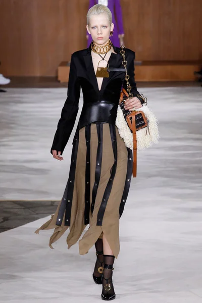 Look 31